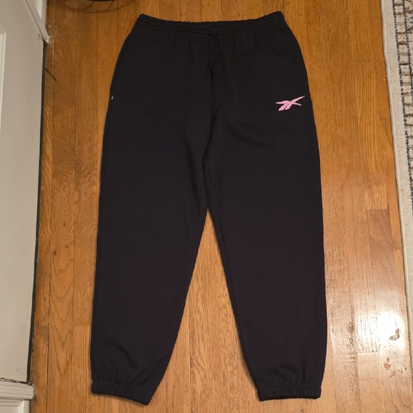REEBOK SIGNATURE WOMEN'S BLACK ELASTIC WAISTBAND ATHLETIC JOGGER PANTS LARGE - Picture 1 of 12